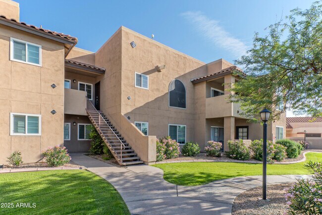 Building Photo - 9450 E Becker Ln