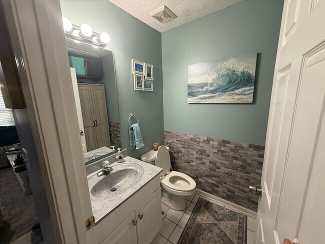 Building Photo - 3870 Spanner Way