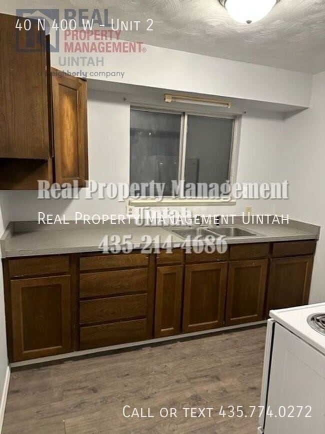 Building Photo - 40 N 400 W