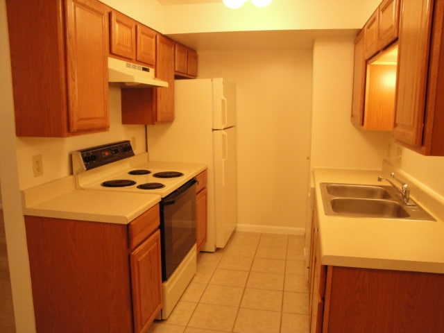 Building Photo - Sharon Woods Apartments