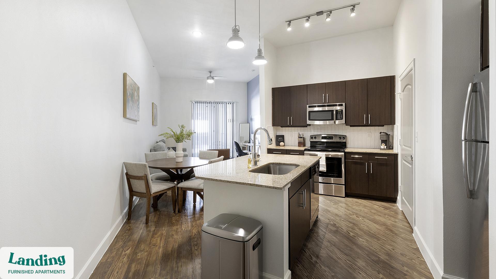 Building Photo - 5275 Town and Country Blvd