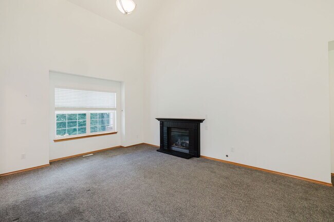 Building Photo - 6492 Wexford Ave SW