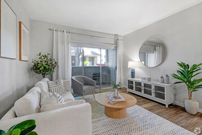 Building Photo - Stylish 2-Bed Home | Prime Location!