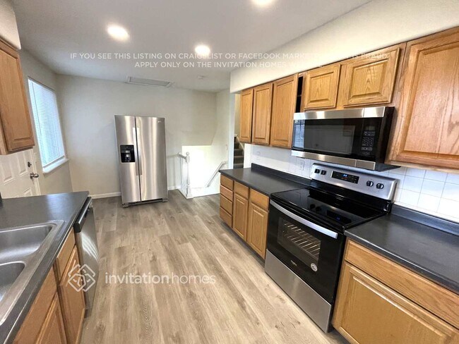 Building Photo - 8963 W Arbor Ave