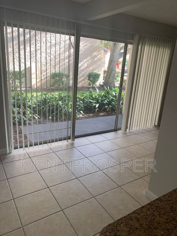 Building Photo - 4267 S Semoran Blvd