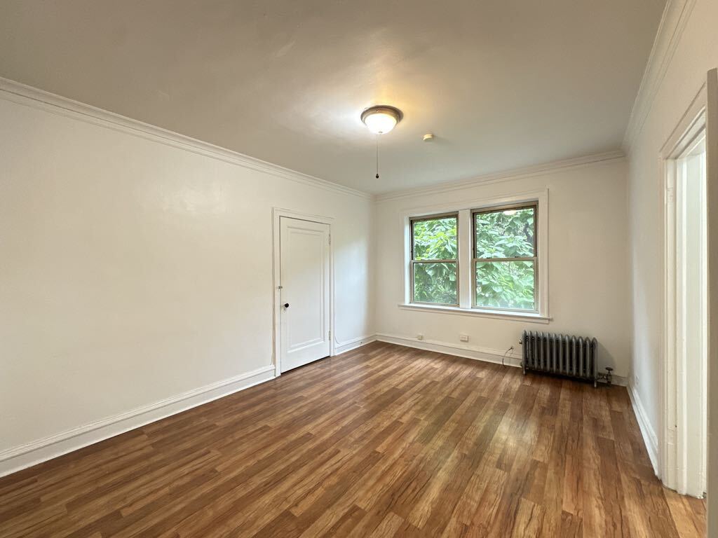 Building Photo - 2536 N Sawyer Ave