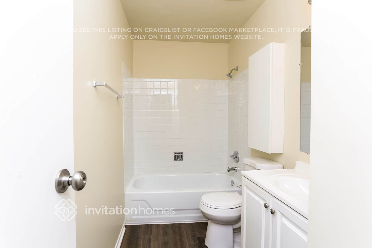 Building Photo - 233 Whitewater Dr