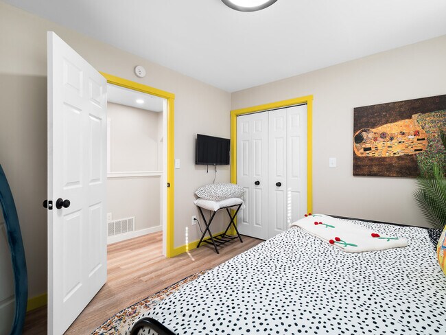 Building Photo - 5602 Tillman Ave