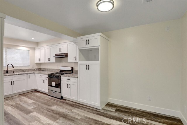 Building Photo - 404 E Glendale Dr