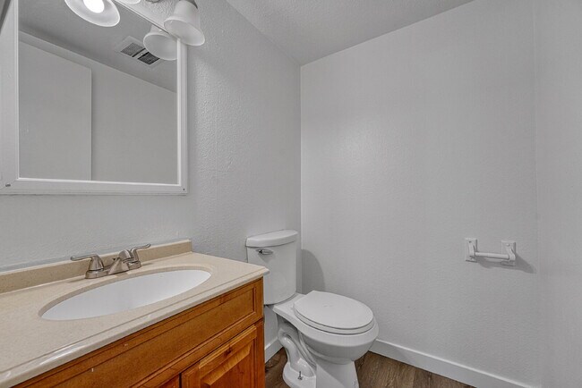 Building Photo - $2,535.95  - $300 OFF First Month's Rent - 4 Bedrooms, 2.5 Bathrooms, Single Family Home in Auror...