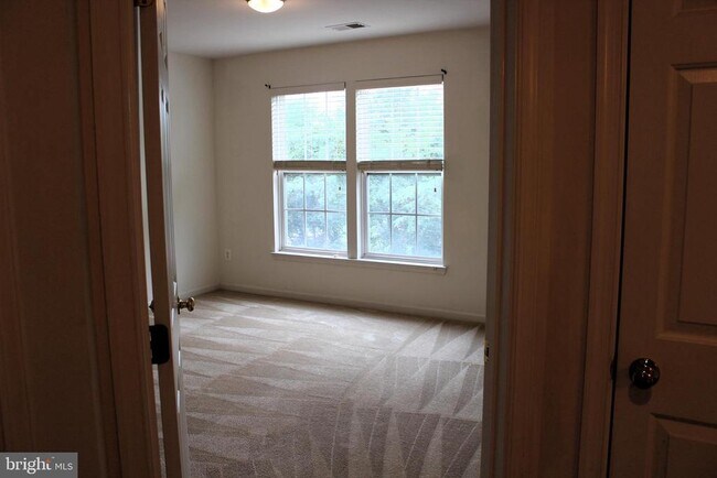 Building Photo - 7967 Almeda Ct