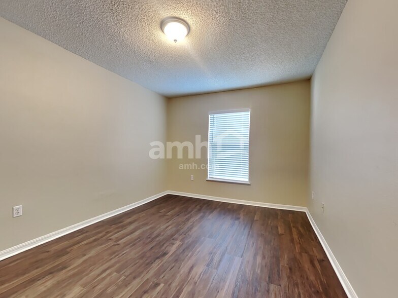 Building Photo - 7078 Shady Pine Ct