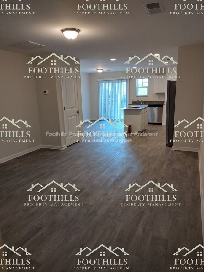 Building Photo - 145 Adger Rd