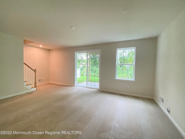 Building Photo - 102 Arose Ln