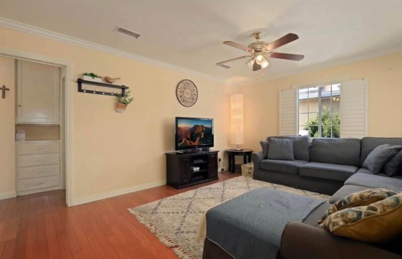 Building Photo - 5065 Gardenia Ave