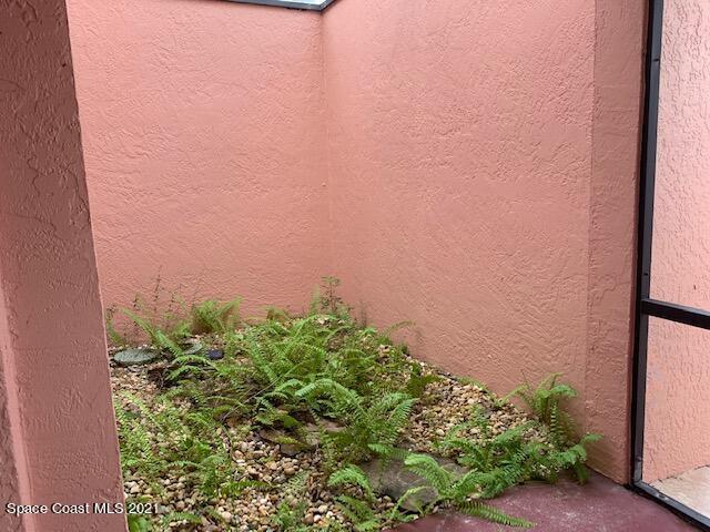 Building Photo - 748 S Orlando Ave