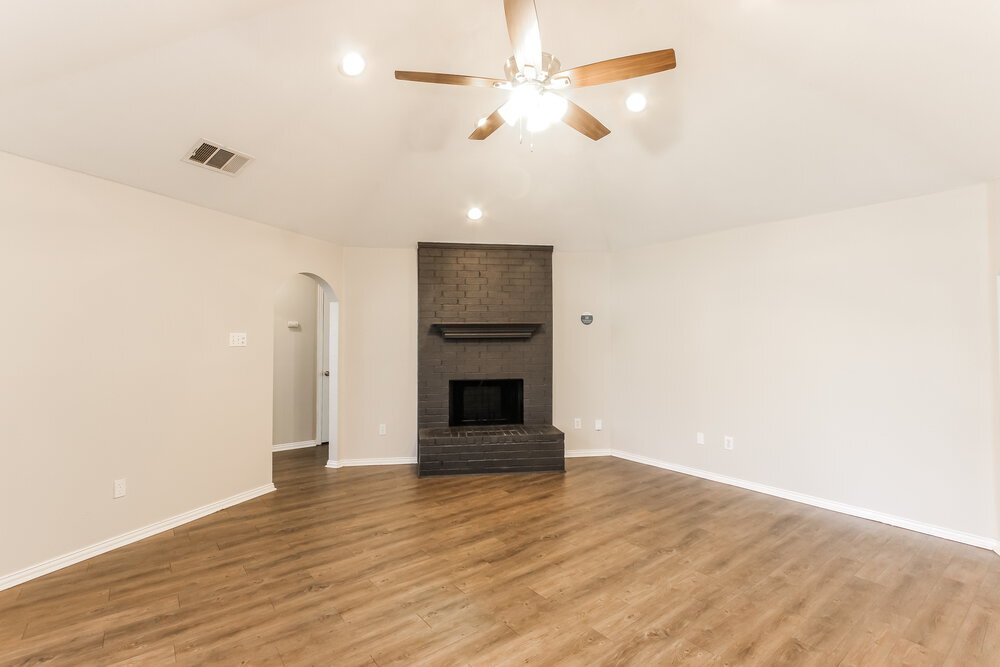 Building Photo - 1142 Barrymore Ln