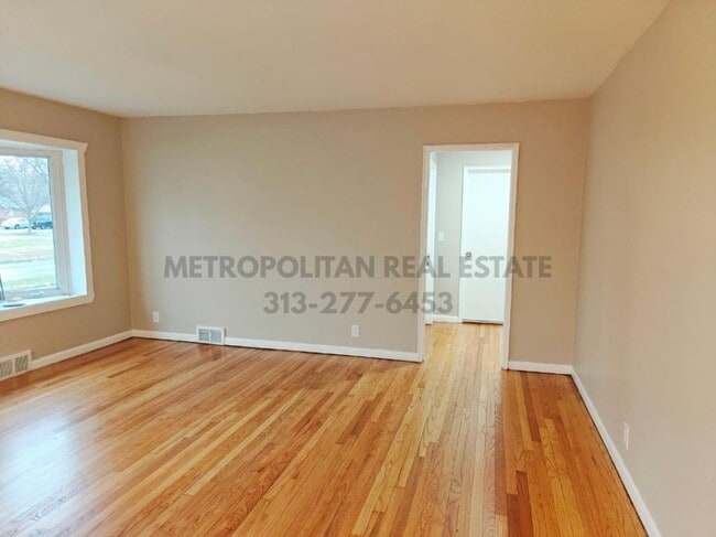 Building Photo - 150 Clair St