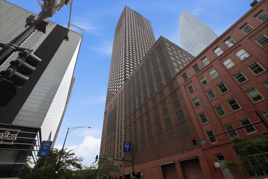 Building Photo - 474 N Lake Shore Dr