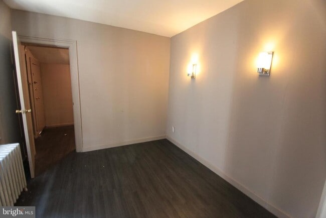 Primary Photo - 1516 W Montgomery Ave