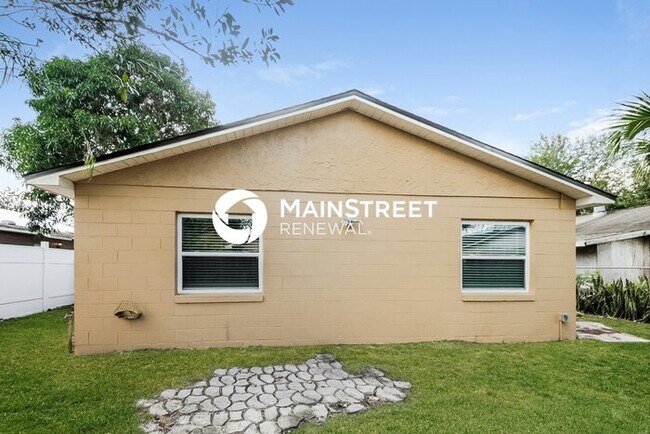 Building Photo - 3 Bedroom Pet-Friendly Home in Kissimmee, ...