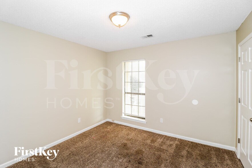 Building Photo - 7380 Twiller Cove