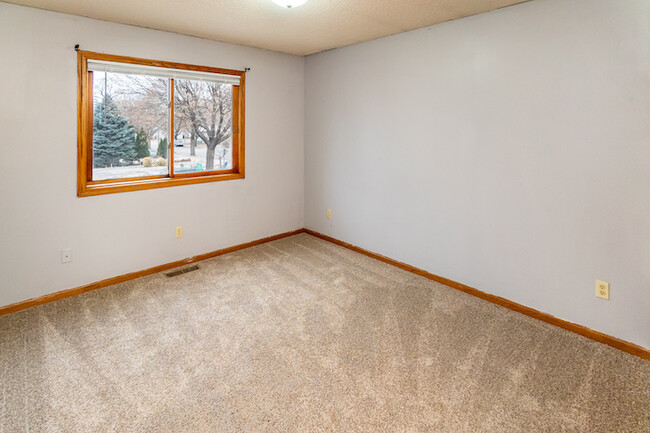 Upper Bedroom #2 - 874 22nd Ave SE