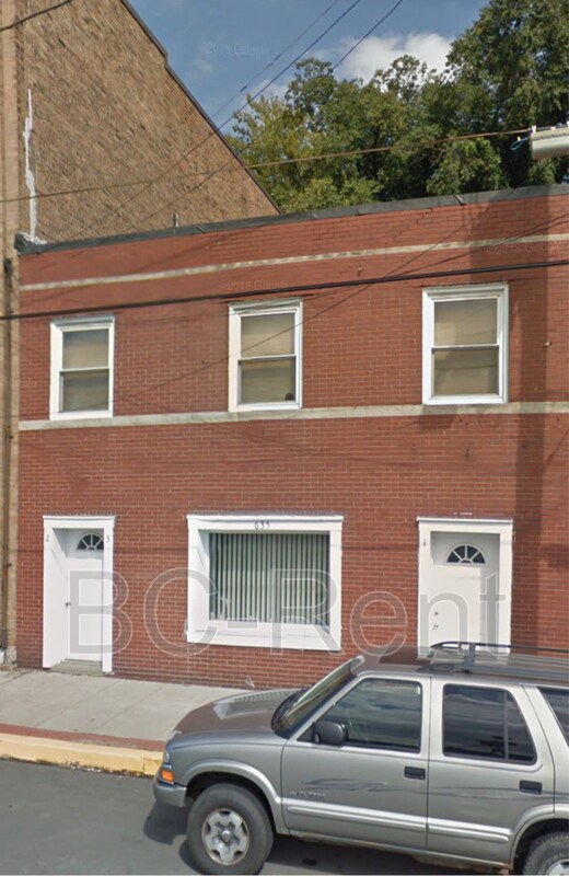Building Photo - 635 3rd Ave
