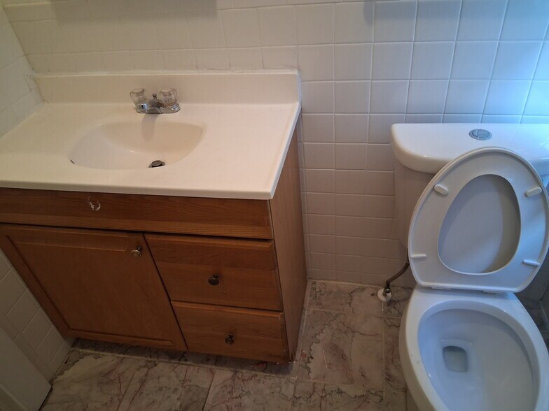 Building Photo - 1252 Fillmore St