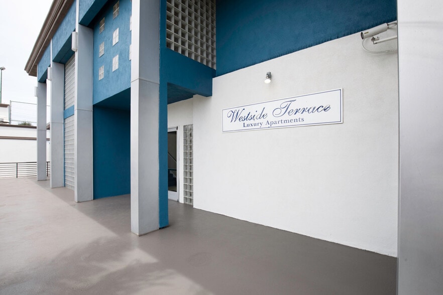 Building Photo - 3630 S Sepulveda Blvd