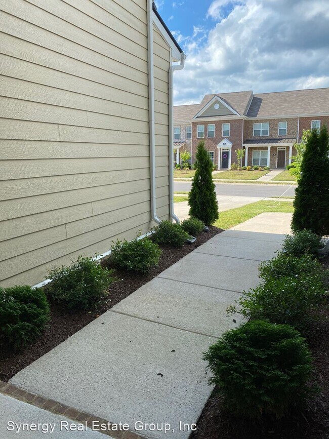 Building Photo - 3 br, 2.5 bath House - 407 Shirebrook Circle