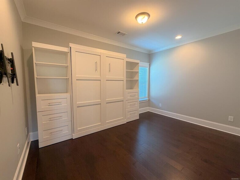 Building Photo - 176 Ave of The Orchards