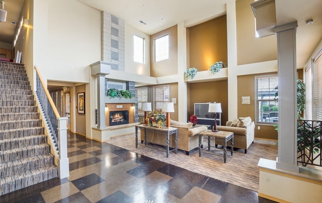 Building Photo - Beautiful Waterford Crossing 2 bedroom Condo