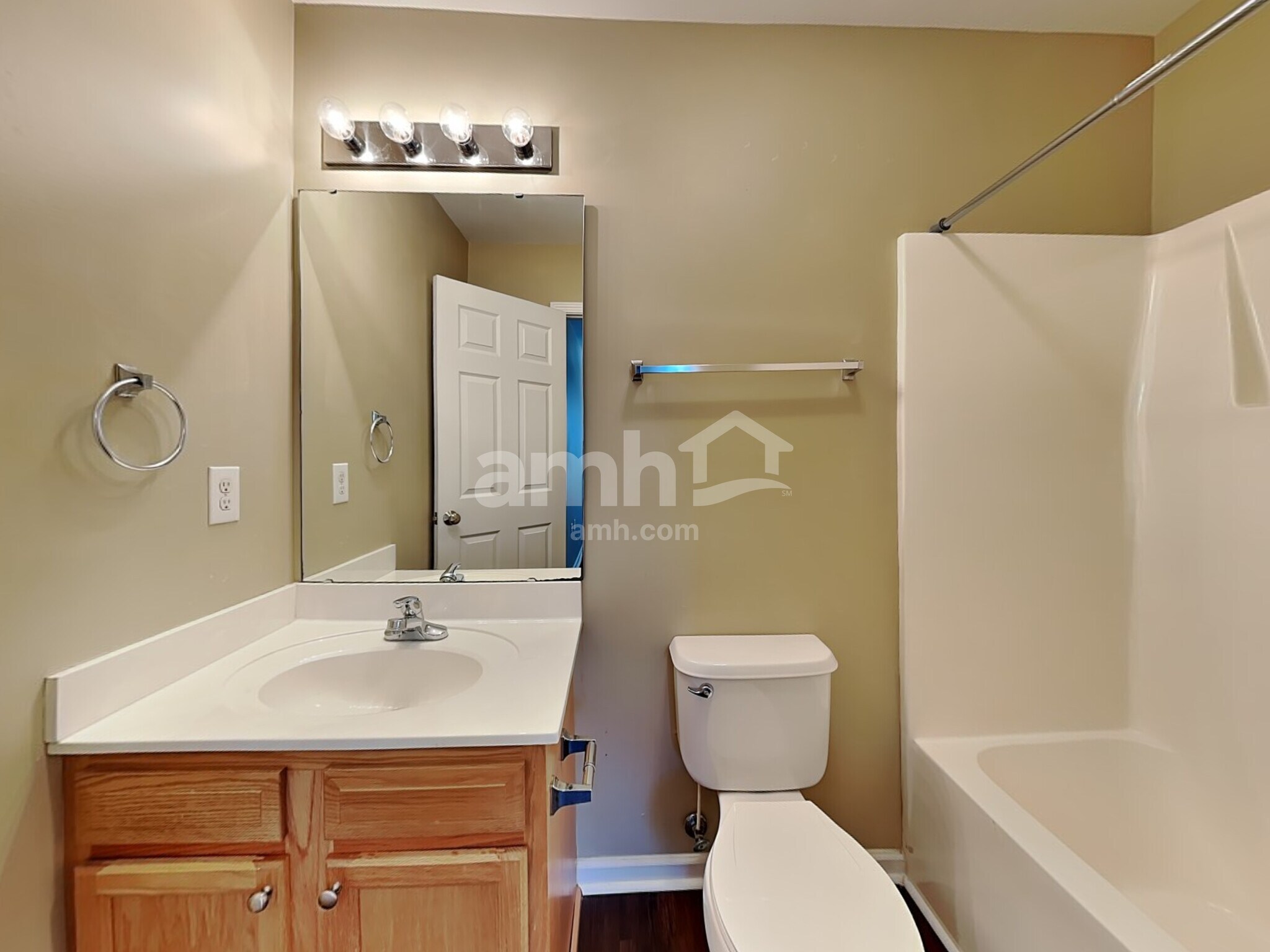 Building Photo - 71 Wolf Creek Ln