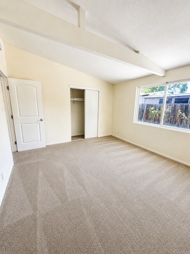 Building Photo - Freshly Updated 3 Bedroom Home in the Heart of Livermore!