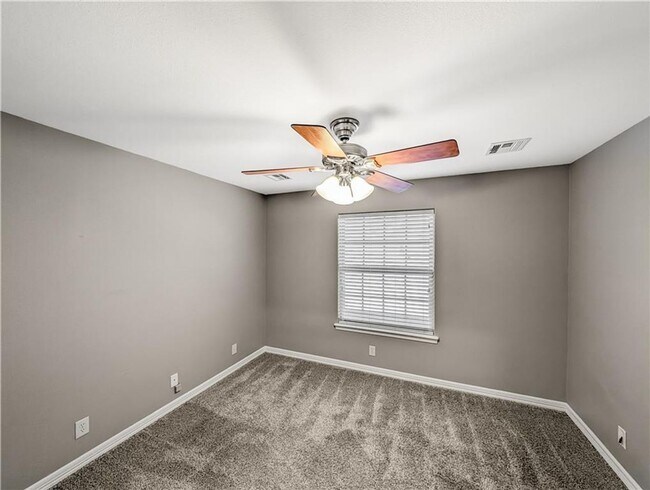 Building Photo - 1030 Harvest St