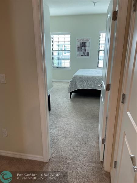 Building Photo - 2127 Appleton Cir S