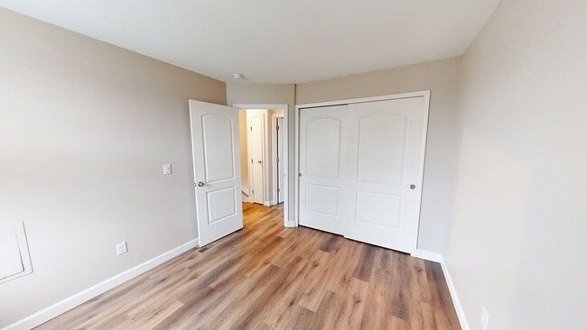 Building Photo - 5078 Stoneybrook Blvd