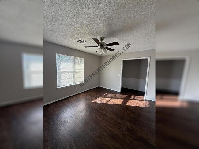 Building Photo - 429 NW 86th St