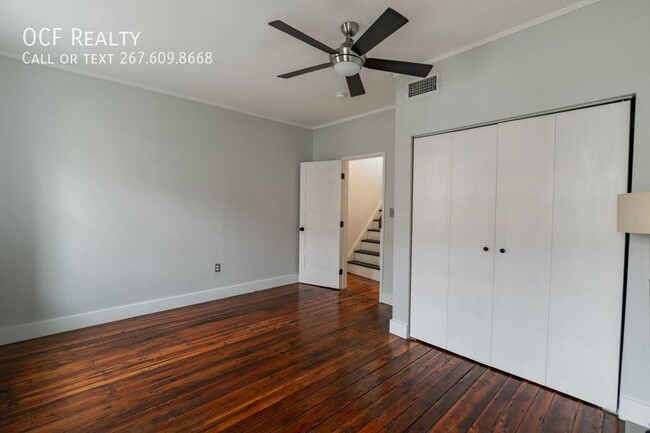 Building Photo - Three Bed Olde Richmond Townhouse