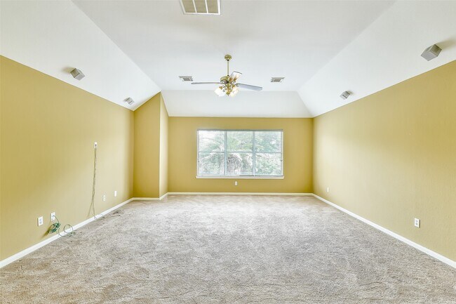 Building Photo - 5803 Song Ridge Ct