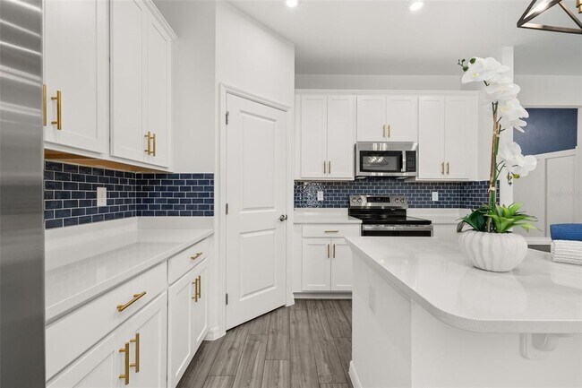Building Photo - 1267 Normandy Dr