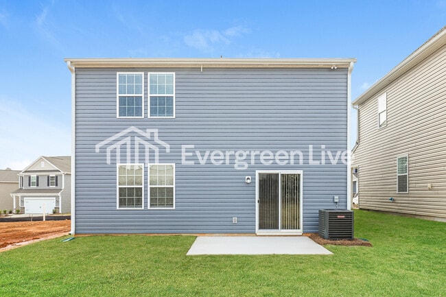 Building Photo - 5519 Hydrangea St