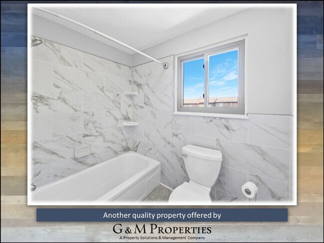 Building Photo - Rarely Available 1-Bedroom Townhouse in Henrietta: Updated & Amenity-Filled!