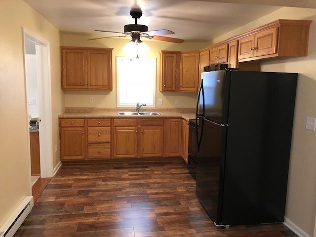 Building Photo - 1120 Manor Ave