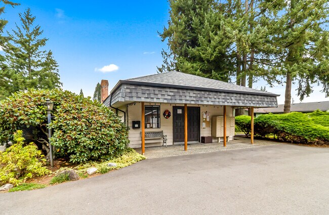 Building Photo - 8405 55th Ave NE