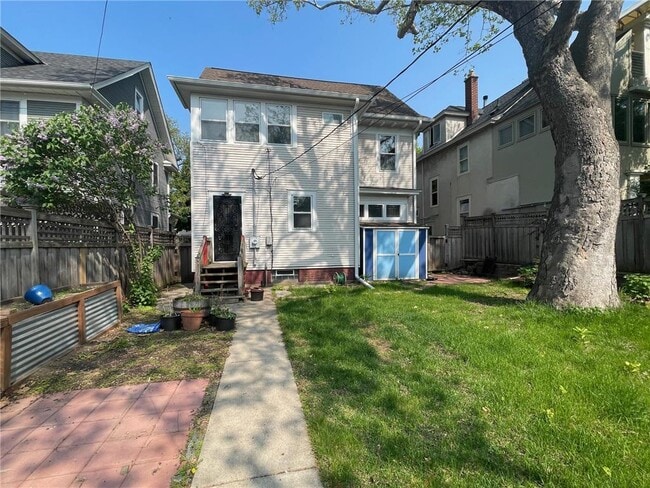 Building Photo - 3310 Holmes Ave