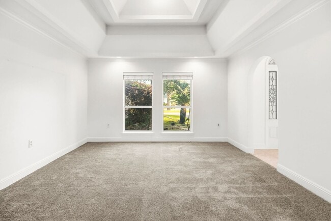 Building Photo - 83 Lake Lorraine Cir