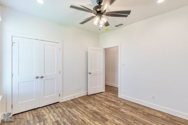 Building Photo - NEWER CONSTRUCTION! 3 bedroom, 2 bath, 2 car garage