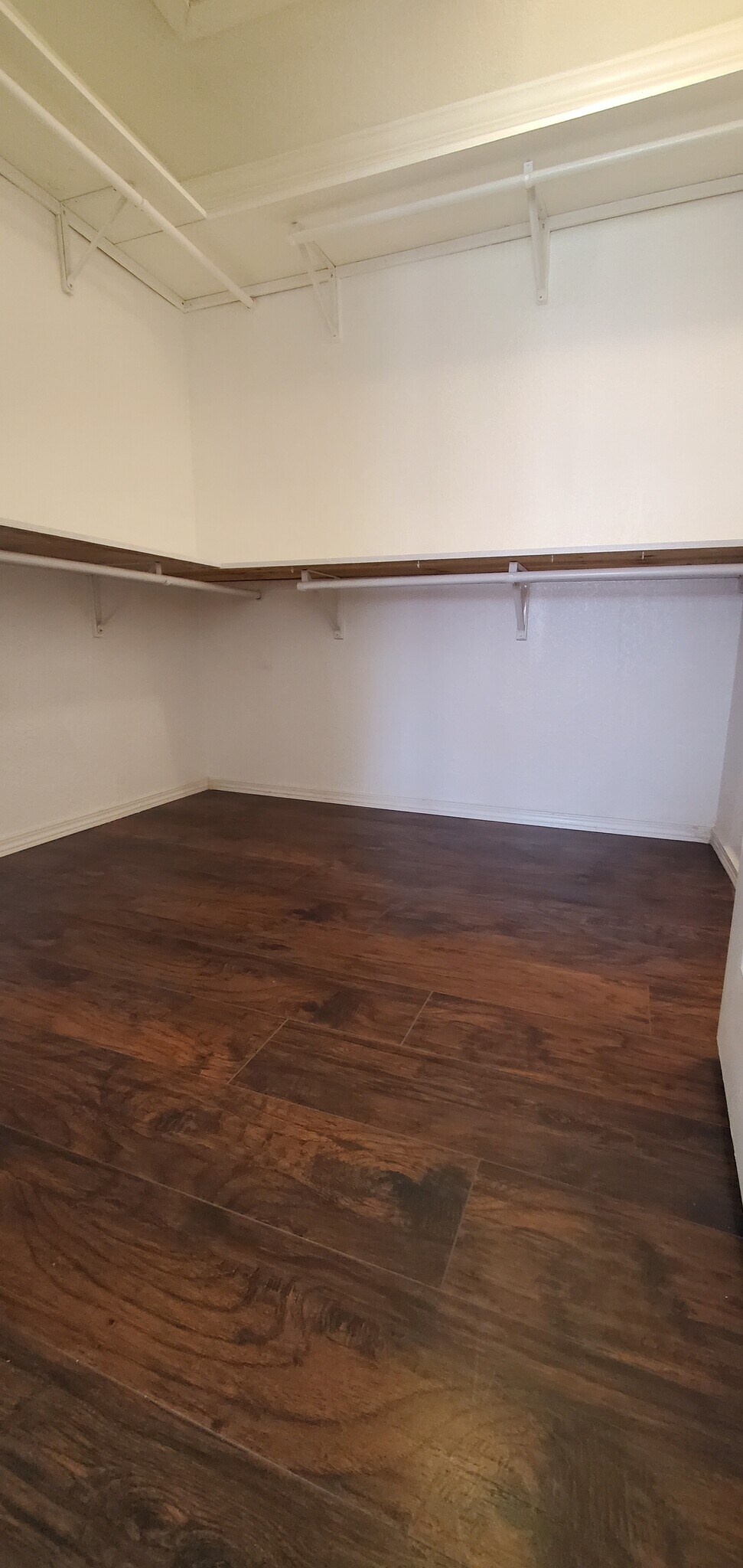 Walk in closet - 9140 Timber Path